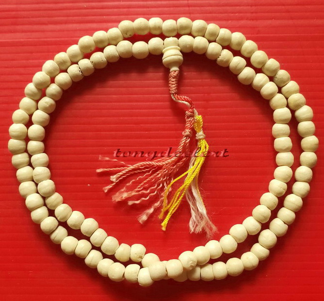 ประคำหลวงพ่ออุตตมะ วัดวังก์วิเวการาม จ.กาญจนบุรี ของแท้แน่นอนค่ะ