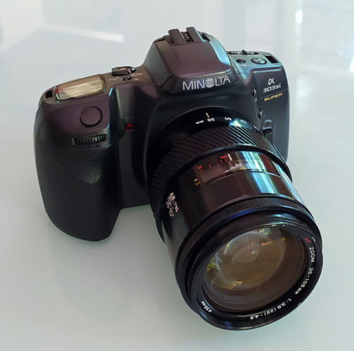 กล้อง Minolta 303 Si super พร้อมเลนส์ 35-105 ดีไซน์สวยคลาสสิค บอดี้ยังสวยตามรูป