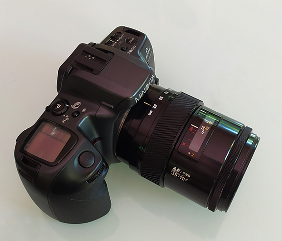 กล้อง Minolta 303 Si super พร้อมเลนส์ 35-105 ดีไซน์สวยคลาสสิค บอดี้ยังสวยตามรูป