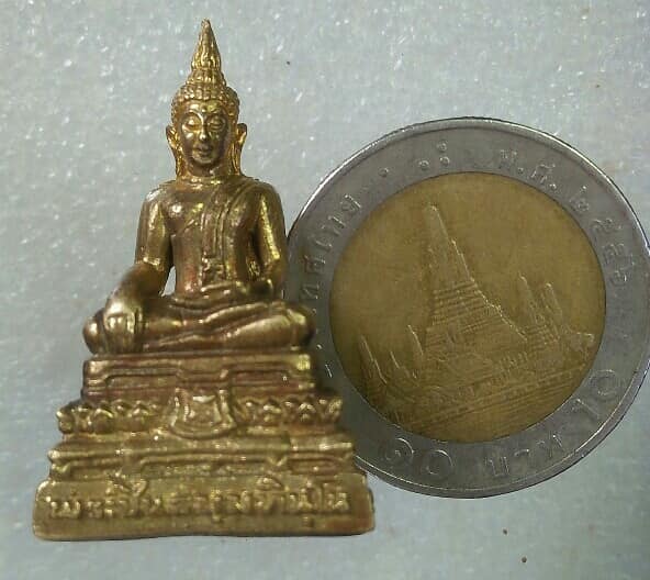 รูปหล่อพระพุทธ วัดหนองขานาง นครสวรรค์