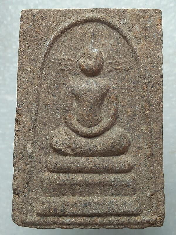 พระสมเด็จ วัดท่ากระชับ โนนสูง นครราชสีมา 