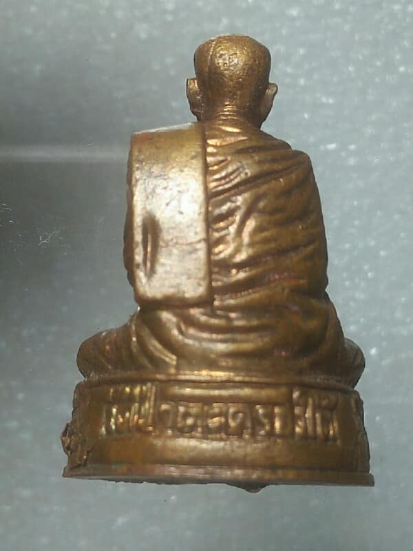 รูปหล่อหลวงพ่อสุวรรณ วัดป่าตะครองใตั ต.สูงเนิน อ. กระสัง บุรีรัมย์ 