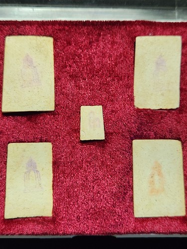 วัดระฆังโฆสิตาราม กทม พระสมเด็จ รุ่นอนุสรณ์ 118 ปี ปี 2533 ชุดกรรมการกล่อง5 องค์ 