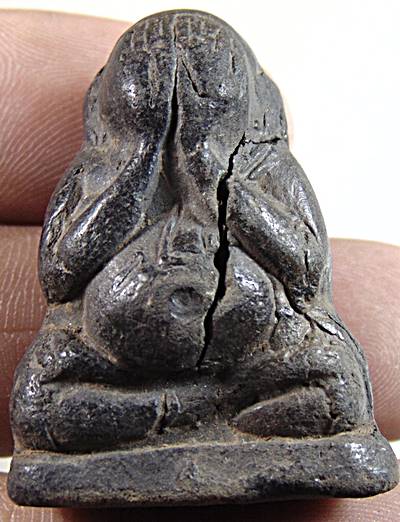 พระปิดตาเนื้อผงใบลาน อุดกริ่ง