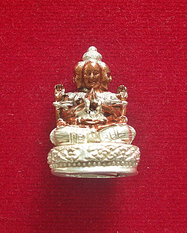 กุมารสี่หน้า หลวงพ่อกลม ชวนปัญโญ วัดหนองบัว อ.อรัญประเทศ จ.สระแก้ว