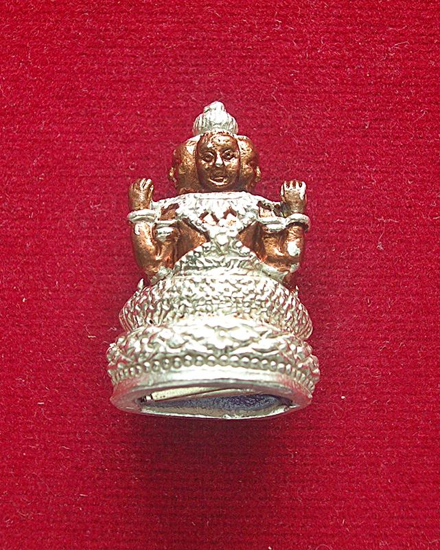 กุมารสี่หน้า หลวงพ่อกลม ชวนปัญโญ วัดหนองบัว อ.อรัญประเทศ จ.สระแก้ว