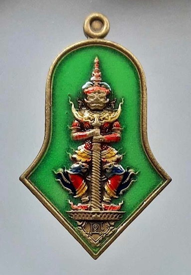 เหรียญท้าวเวสฯ หลวงปู่บุดดา วัดป่าใต้พัฒนาราม จ.สระแก้ว เนื้อฝาบาตรซาตินเรืองแสง เลข321