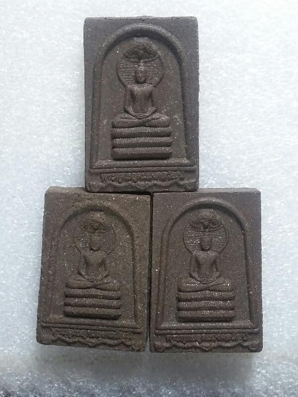 พระพุทธอุดมมงคลวัฒน์ วัดป่าดอนประดู่มงคลทิพย์ สกลนคร 3 องค์ เคาะเดียวครับ 