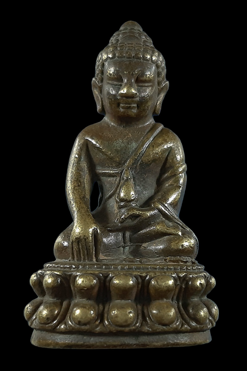 พระกริ่ง ตอกเลข ๗๗ ด้านล่าง 