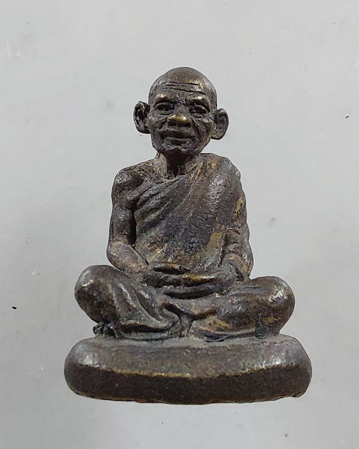 รูปหล่อ หลวงพ่อเคลือบ วัดหนองกระดี่ จ.อุทัยธานี งาน 50 ปี ตอกโค๊ต ลพ.สาคร/ ลป.ฟู/ ลพ.เสน่ห์/ ลป.นะ 