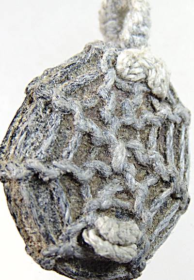 เบี้ยแก้ เก่า เขย่าดังเหมือนทราย