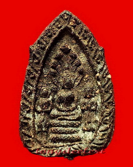 พระเนื้อผงชานหมากพิมพ์พิเศษหลังยันต์ หลวงพ่อเที่ยง วัดม่วงชุม จ.กาญจนบุรี สวยมากค่ะ