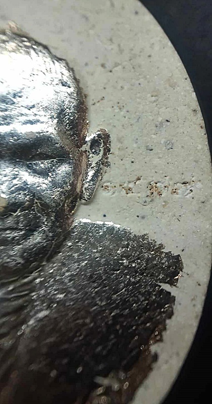 พระผง รุ่นเสาร์5 บารมีสิริจันโท หลวงปู่มหาศิลา ปี64 หน้าปิดเงิน เลขโค้ต๑๔๗๗ หลังตะกรุด 3กษัตริย์ 