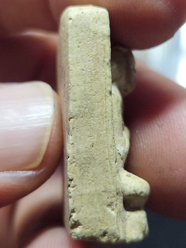 พระผง รูปเหมือนหลวงพ่อโต พรหมรังษี หลัง หมายเลข 