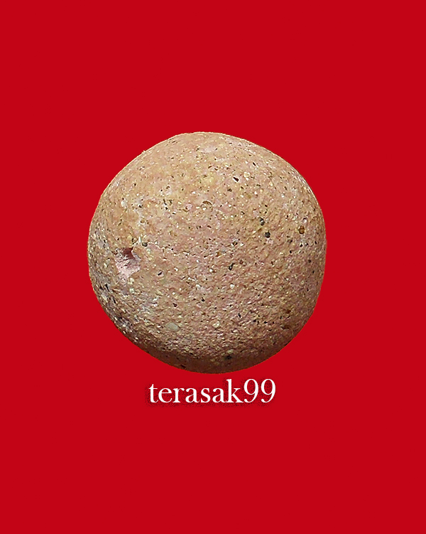 ลูกอมสีชมพูหลวงพ่อพริ้ง วัดบางปะกอก สวยๆ