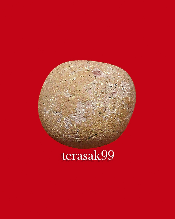 ลูกอมสีชมพูหลวงพ่อพริ้ง วัดบางปะกอก สวยๆ