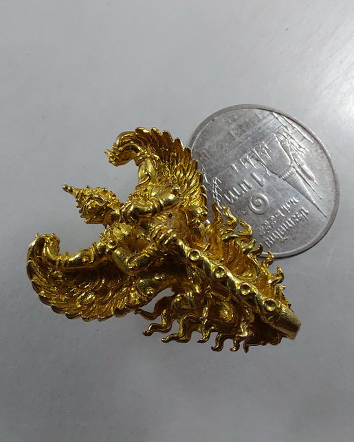 " พญาครุฑอุปคุต หลวงพ่อปกรณ์ วัดถ้ำผาแด่น จ.สกลนคร สวยๆครับ "