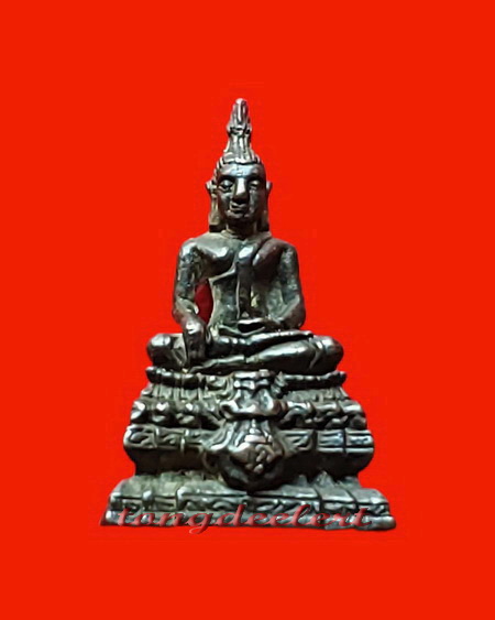 พระชัยวัฒน์มวก. หลวงพ่อนารถ วัดศรีโลหะราษฎร์บำรุง จ.กาญจนบุรี เนื้อนวโลหะ สวยมากค่ะ