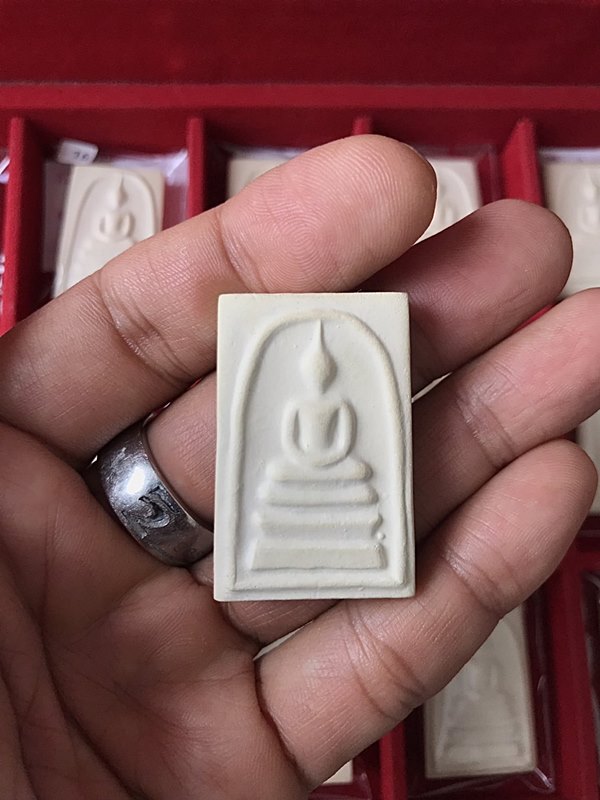 พระสมเด็จ สมเด็จพุฒาจารย์ (โต พรหมรังสี) วัดใหม่อมตรส บางขุนพรหมกรุงเทพฯ พิมพ์ใหญ่จัมโบ้ 9 ปี2539