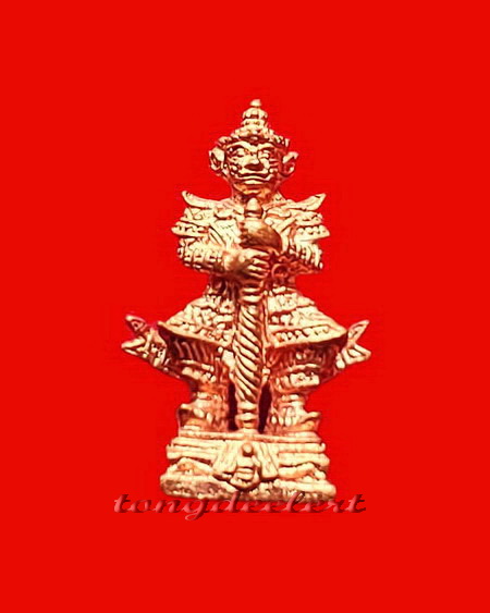 รูปหล่อท้าวเวสสุวรรณ พระอาจารย์อิฏฐ์ วัดจุฬามณี จ.สุมทรสงคราม สวยมากค่ะ