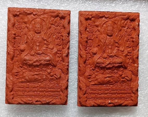 พระโพธิสัตว์กวนอิม 2 องค์ อาจารย์หม่อม สร้าง