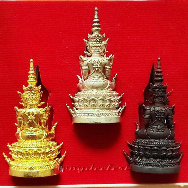 พระพุทธมหาจักรพรรดิ(พระมหาเศรษฐี) วัดพระธาตุดอยสะเก็ด จ.เชียงใหม่