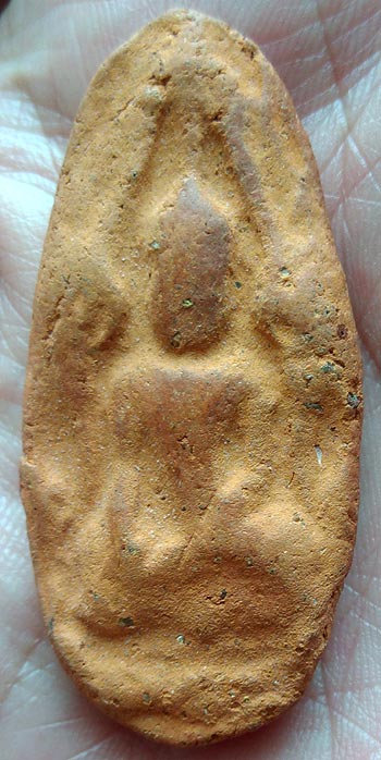 *ขุนแผนไข่ผ่าซีก เนื้อดินกรุเก่า หลวงพ่อถิร วัดป่าเลไลยก์ สุพรรณฯ*