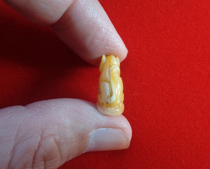 เขี้ยวเสือโปร่งฟ้าหลวงพ่อสาย วัดบางเหี้ยคลองด่าน (วัดสว่างอารมณ์) ปากคลองบางเหี้ย สวยครับ