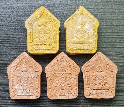 เคาะแรกแดง..ขุนแผนปั๊มซ้ำผงพรายกุมาร ผสมผงตะไบพระกริ่งชินบัญชร ลป.ทิม วัดละหารไร่ จ.ระยอง ๒๕๖๓