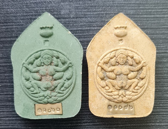 เคาะแรกแดง..แม่พิมรุ่นแรก ๖๕..รวม ๒ องค์ กล่องเดิม..ลป.อุดมทรัพย์ วัดเวฬุวันธรรมาราม ศรีสะเกษ / ems