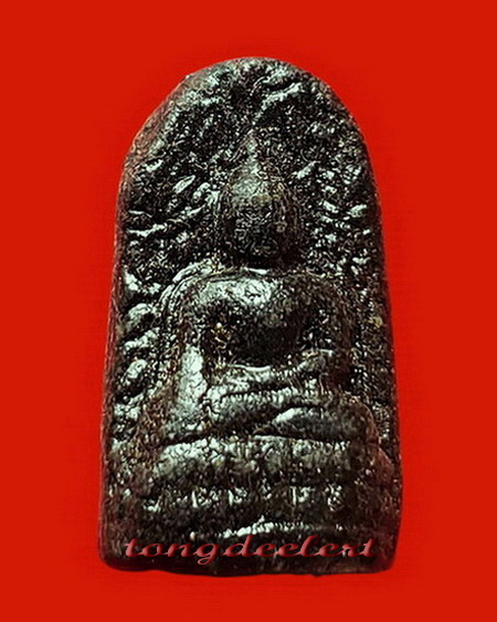 พระคงเนื้อผงใบลานลงรัก หลวงปู่ดี วัดเทวสังฆาราม(วัดเหนือ) จ.กาญจนบุรี ปี 2481 หายากค่ะ