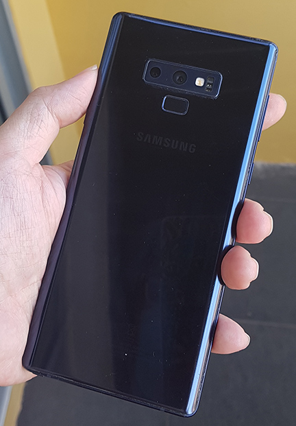 Samsung Note9 Blue 6/128 สภาพสวย ใช้งานปกติ ทั้งกล้อง ปากกา เล่นเน็ต โทรเข้าออก กระจกหน้าจอ Golilla