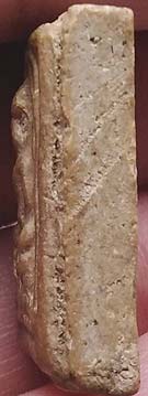 *พิมพ์คะแนนแหวกม่าน หลังยันต์ เนื้อผงน้ำมัน ปี๒๕๐๙ หลวงพ่อยงยุทธ วัดเขาไม้แดง ชลบุรี*