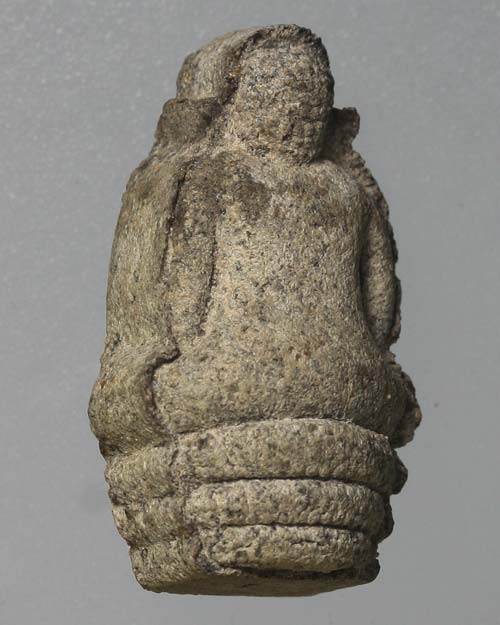 พระปิดตาเนื้อผงหลวงพ่อกล่ำวัดศาลาบางปู พุทธศิลป์พังพระกาฬ นครศรีธรรมราช