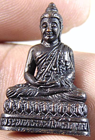 ๒๐ รูปหล่อพระพุทธสัมโพธิญาณ