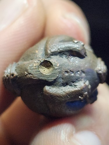 วัดซุ้มกระต่าย (หนองหม้อแกง) ชัยนาท  ลูกอมชะมดเรียกทรัพย์ (เนื้อสัมฤทธิ์) หลวงพ่อเอิบ อุดผงเก่าหลวงพ