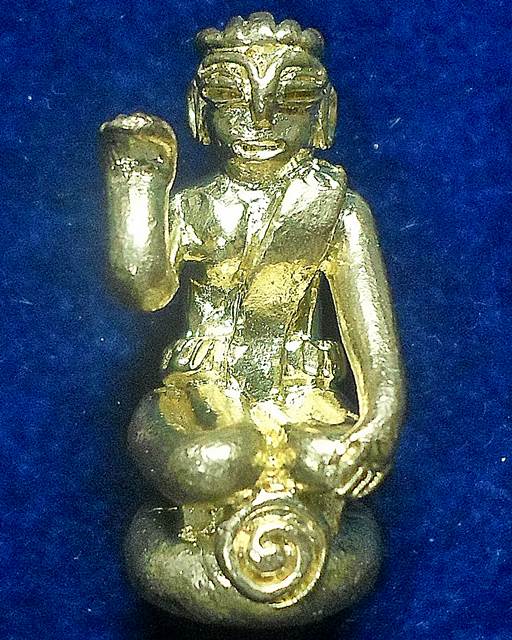 นางกวักโภคทรัพย์ อุดสีผึ้ง 3 นาม หลวงปู่บุญ วัดทุ่งเหียง จังหวัดชลบุรี ทองฝาบาตร