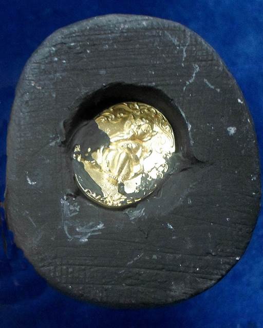 วัดเชียงขาง เชียงใหม่  สี่หูห้าตารุ่นแรก หลวงพ่อเสน่ห์ขนาดบูชา 3 นิ้ว เนื้อผงผสมว่าน ฝังเหรียญรูปหล่