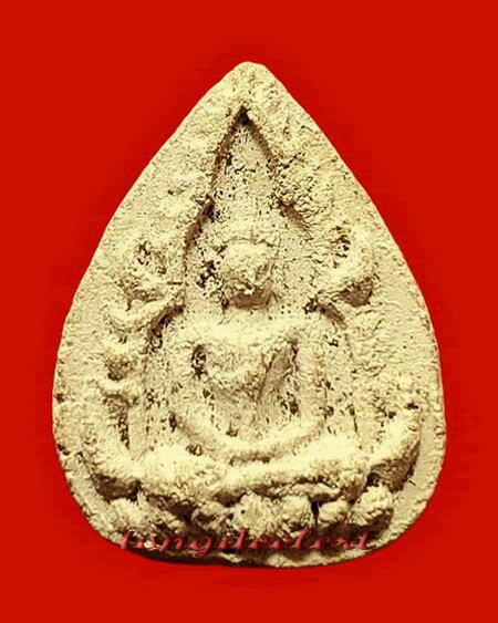 พระนางพญากลีบบัวเนื้อผงพุทธคุณ หลวงปู่เหรียญ วัดหนองบัว จ.กาญจนบุรี ปี 2497 พิมพ์นิยม สวยมากค่ะ