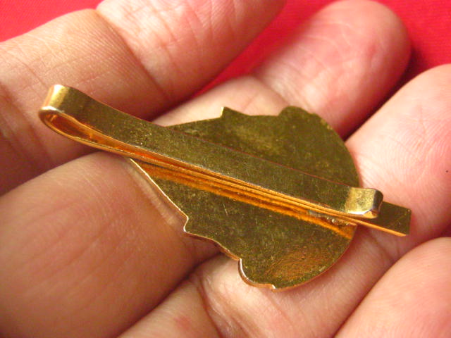  แหนบองค์พระปฐมเจดีย์ นครปฐม กะไหล่ทองลงยา สวยครับ