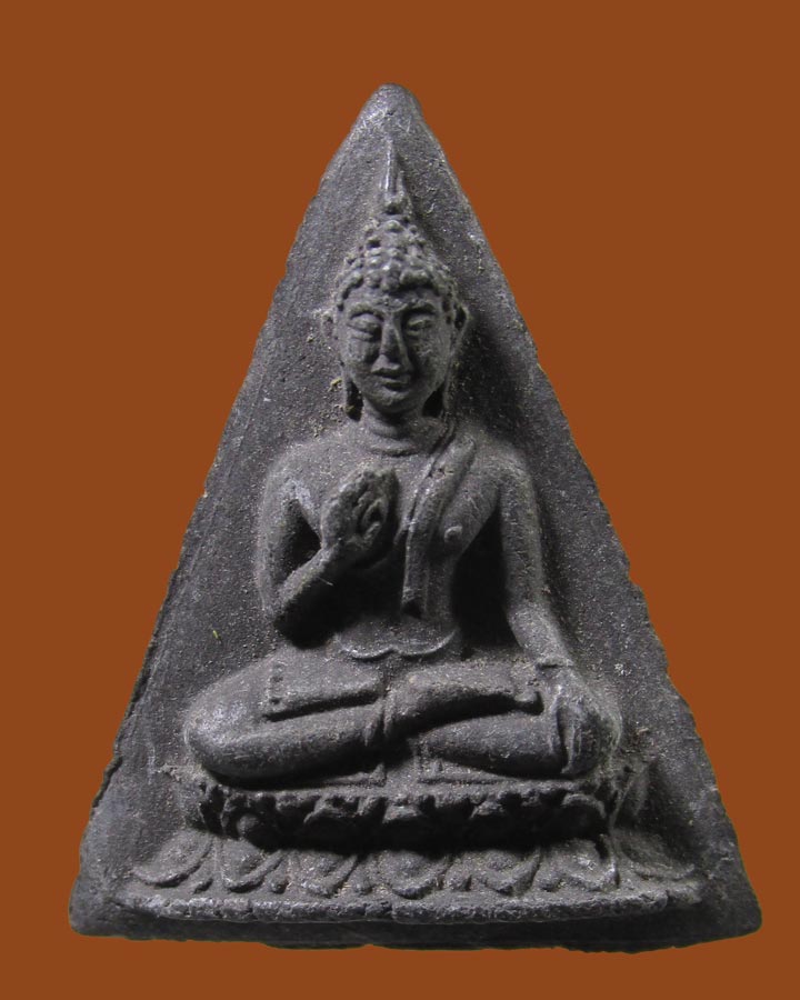**เคาะแรก**พระนางพญางิ้วดำ หลวงพ่อทองดำ วัดถ้ำตะเพียนทอง ลพบุรี ปี22
