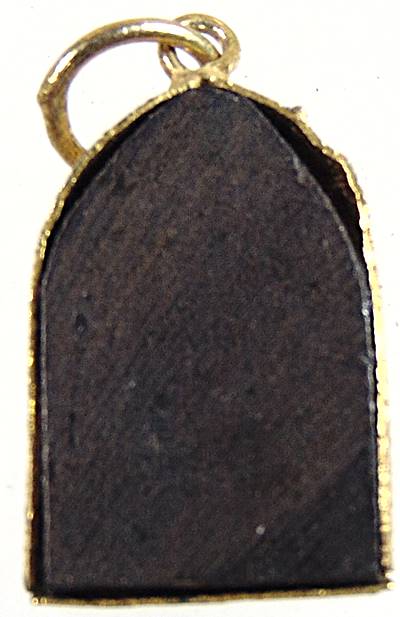 ๒๐ นางกวักไม้งิ้วดำ