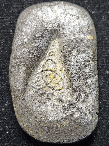  พระพิมพ์เจดีย์ เนื้อผงใบลาน