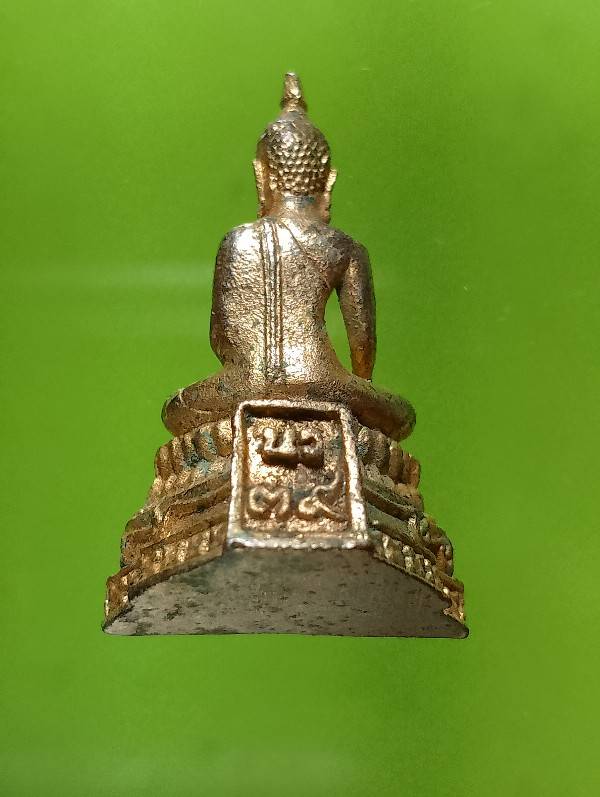 รูปหล่อหลวงพ่อศรีสวรรค์ วัดนครสวรรค์ จ.นครสวรรค์