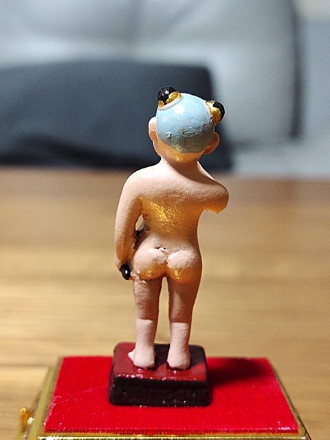 รูปเหมือนตั้งหน้ารถ ส้มฉุน รุ่นพารวย64 เลข 2320