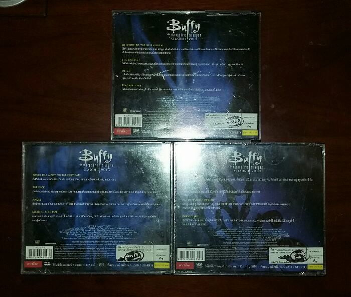 VCD : BUFFY VAMPIRE SLAYER : THE COMPLETE FIRST SEASON 