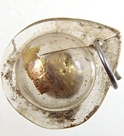 ๒๐ ลูกอมปิดทอง