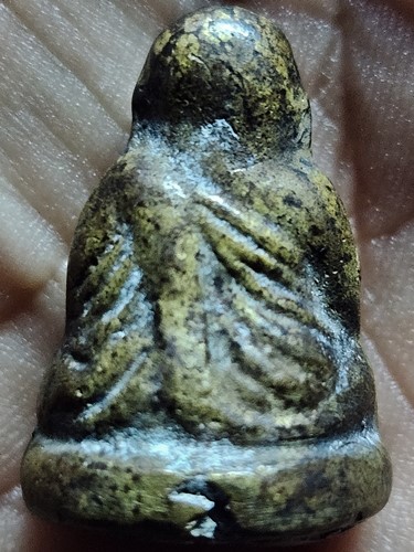 วัดทุ่งน้อยพิจิตร  พระรูปหล่อหลวงพ่อเงิน อาจารย์นงค์  พิมพ์ขี้ตา ยุคต้น 