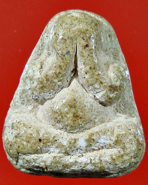 พระปิดตาเนื้อผง เนื้อจัดไม่รู้ที่ครับ