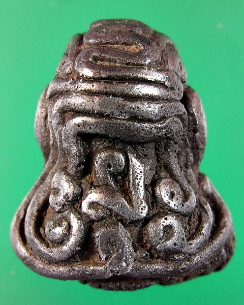 พระปิดตายันต์ยุ่ง หลวงปู่เอี่ยม  วัดหนัง เนื้อสำริดเงิน